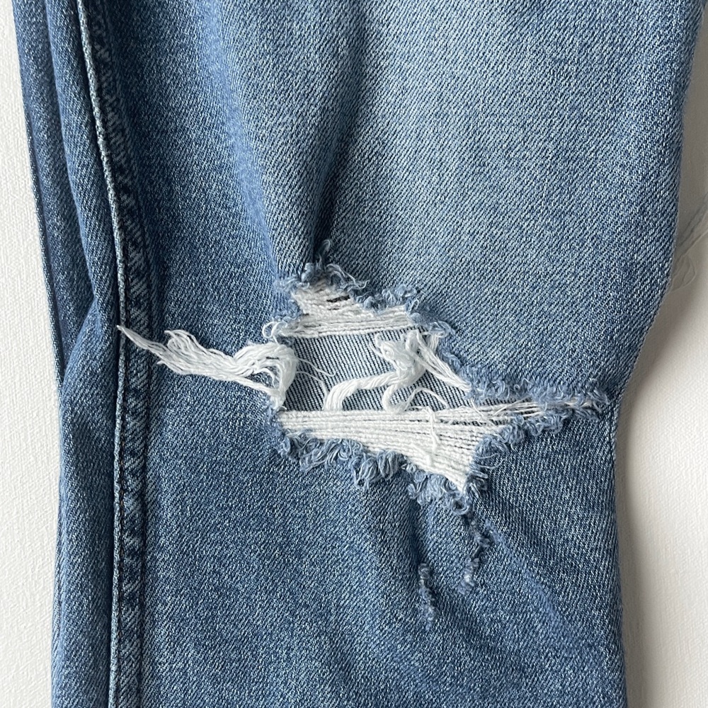 RE/DONE Comfort Stretch High Rise Ripped Jeans - Picture 4 of 6
